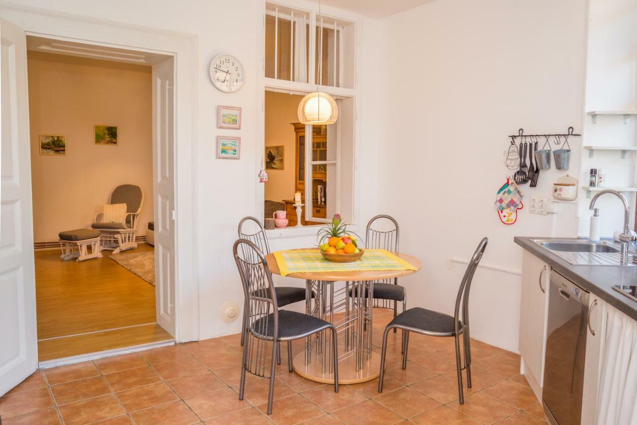 Apartment Tri Mudraca Karanac Εξωτερικό φωτογραφία